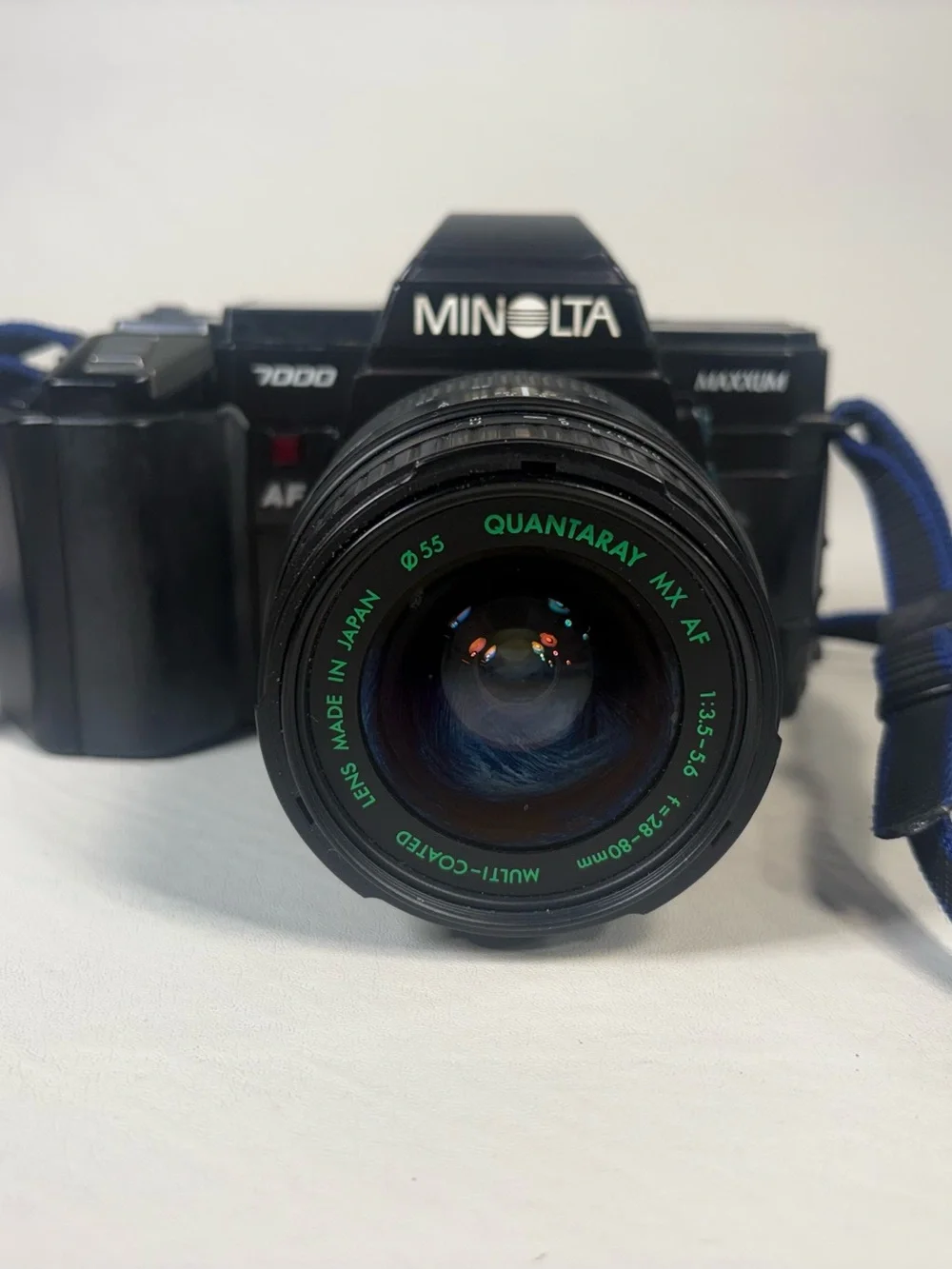 Minolta Maxxum 7000 AF 35mm SLR Camera with 28-80mm f/3.5-5.6 AF Lens